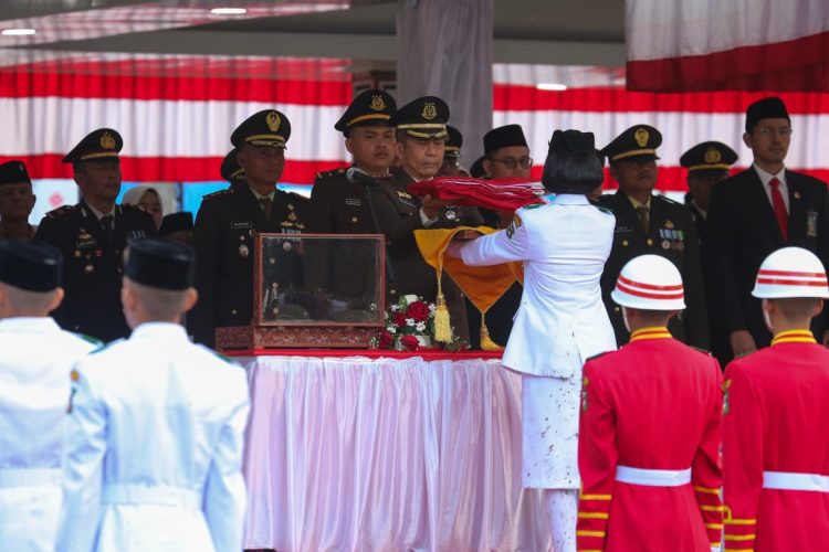 Merah Putih Kembali ke Balai Kota, Paskibraka Pematangsiantar Tutup HUT ke-81 dengan Sempurna